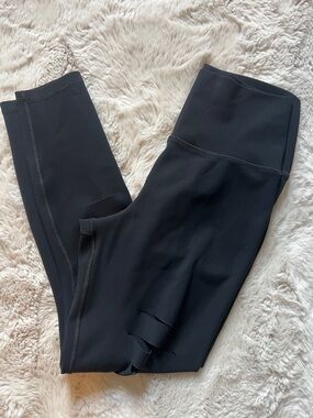 ALO Yoga Black High-Rise ripped Leggings